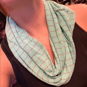 Infinity scarf